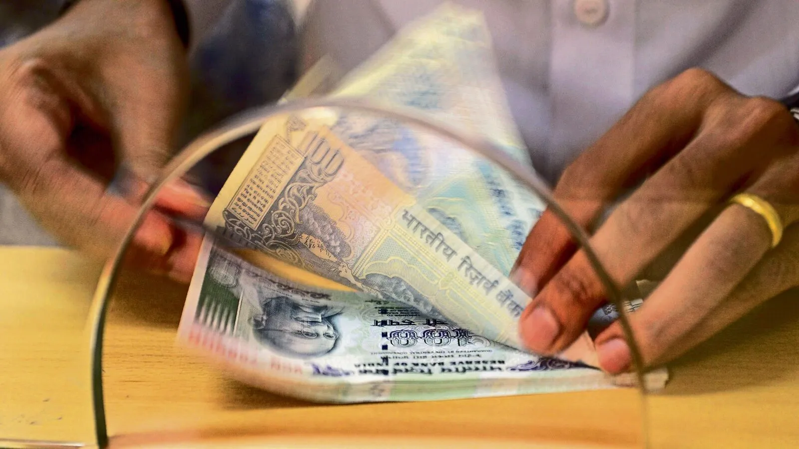 3 0 100372714 Newru1 KhwD 621x414 LiveMint 0 1679853997899 1745578637896