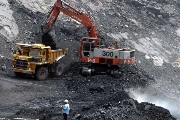 Upcoming IPOs: Two Coal India subsidiaries set to file draft papers for public offer soon. Check details 2 0 126513882 COAL 4C 0 1681893631462 1747654465297