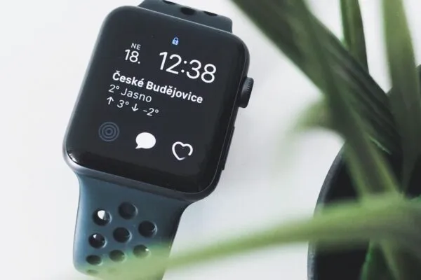 Titan share price jumps 5% to hit 2-month high on Q4 beat, analysts lift target price. Should you buy? Smartwatch 1704270839180 1746762663552
