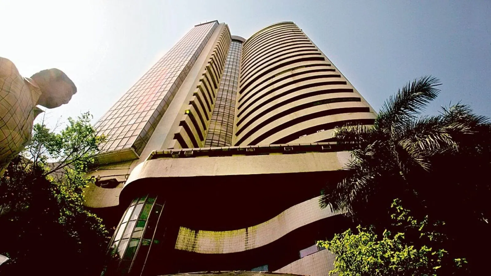 2 0 84176948 Mumbai Stock 3Cnew 0 1681746786500 1749204309582