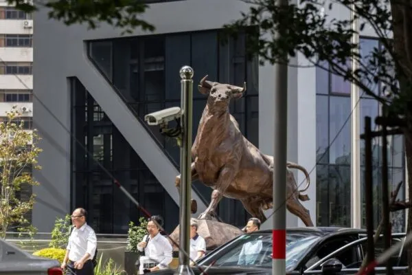 AI boom in China: Are Chinese mid-cap stocks multibaggers in the making? This fund manager thinks so CHINA SHANGHAI STOCK EXCHANGE 8 1749723334004 1749723363771