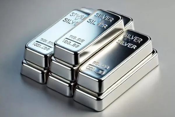 Silver Prices Today: White metal hits record high of ₹1.04/kg on MCX, spot silver climbs to 13-year high Silver 1743051602204 1749132714843.webp