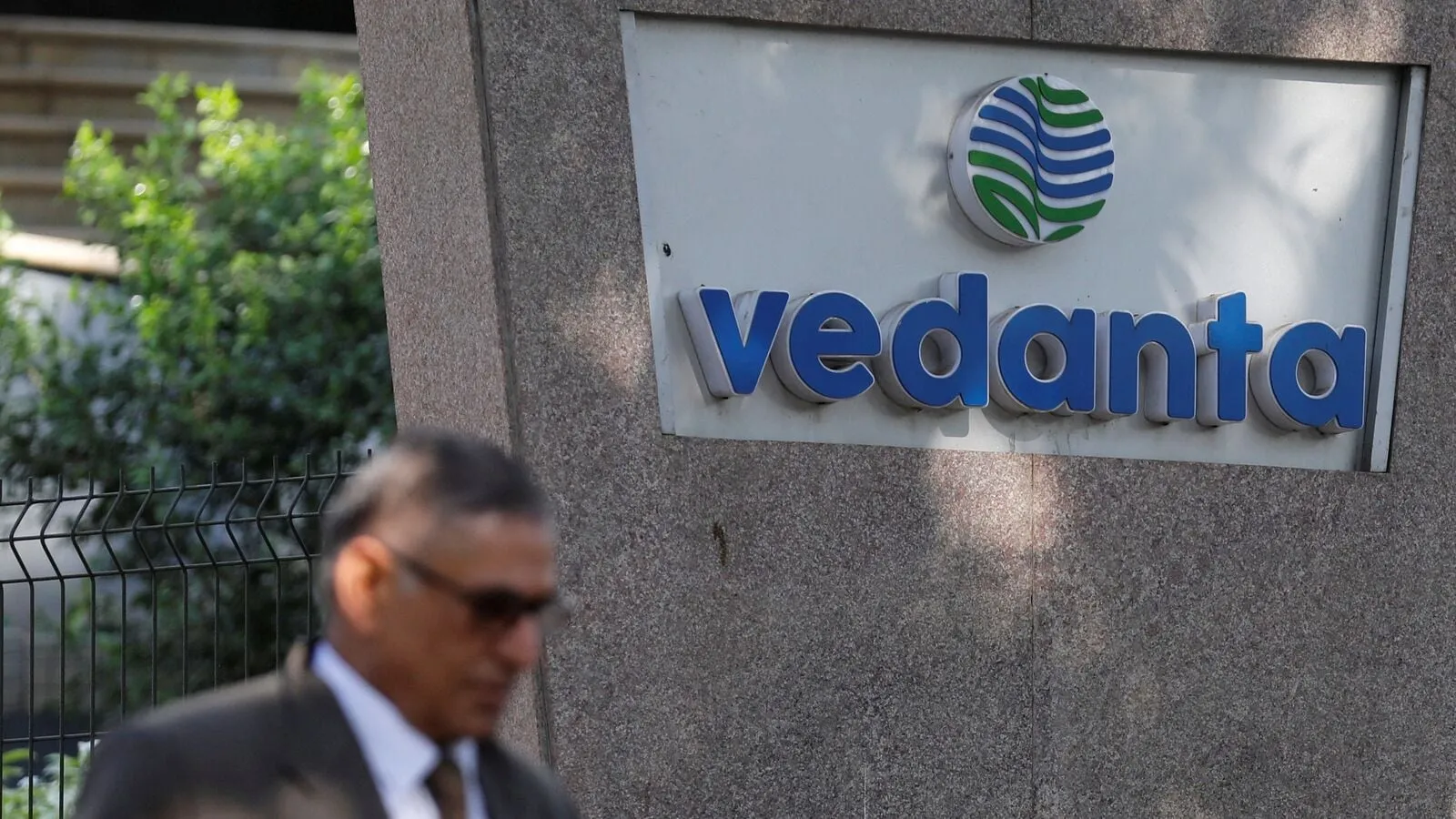 VEDANTA FUNDRAISE 0 1714617864242 1749813033498